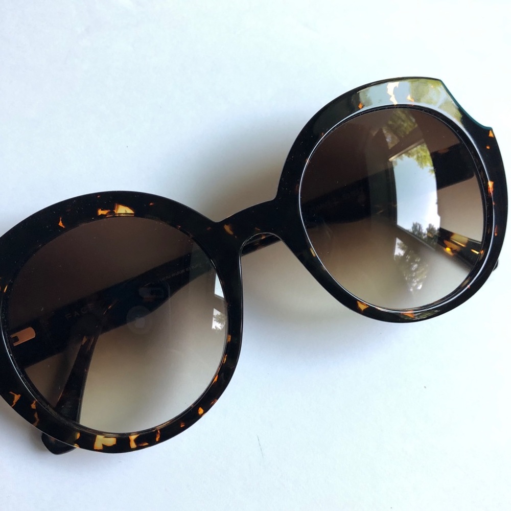 Large Round Tortoise Shell Sunglasses - image 2